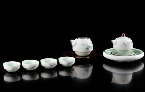 陶瓷企業(yè)的發(fā)展離不開(kāi)規(guī)范的物流運(yùn)輸