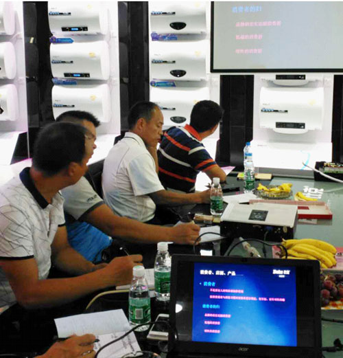 吉首經(jīng)銷商參觀比克總部獲益匪淺