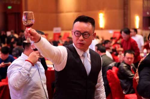 超人羅子健談集成灶：人云亦云，不如回家賣(mài)紅薯