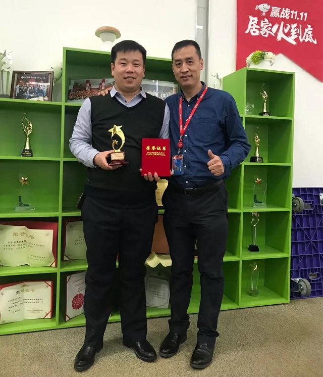 喜訊！晾霸榮獲京東家具建材2017年度最佳創(chuàng)新品牌