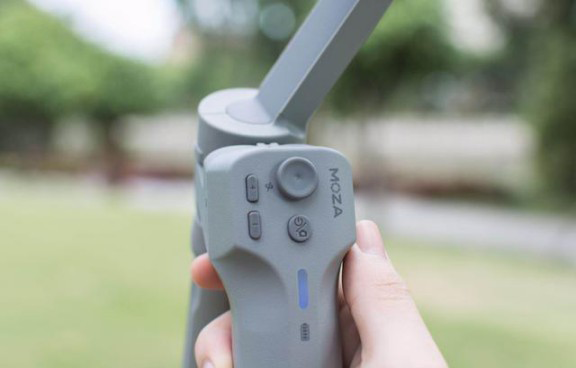 新推出的Mini-MX手機穩(wěn)定器吸引了我的眼球，研究下