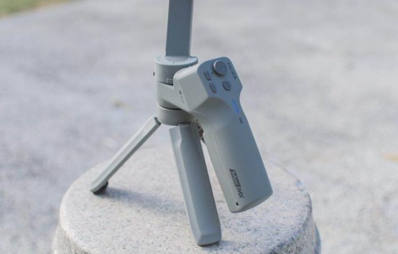 新推出的Mini-MX手機穩(wěn)定器吸引了我的眼球，研究下