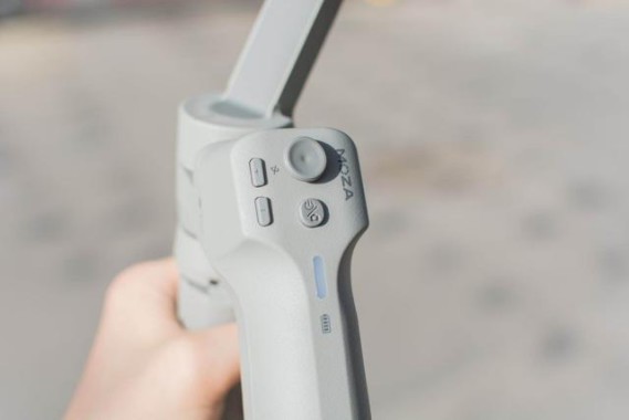 新推出的Mini-MX手機穩(wěn)定器吸引了我的眼球，研究下