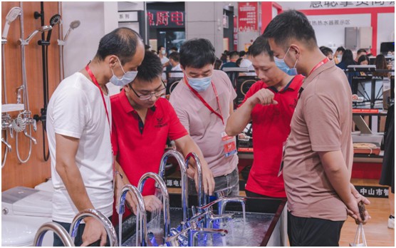 碩果累累，大紅鷹電器驚艷亮相中國小家電交易會