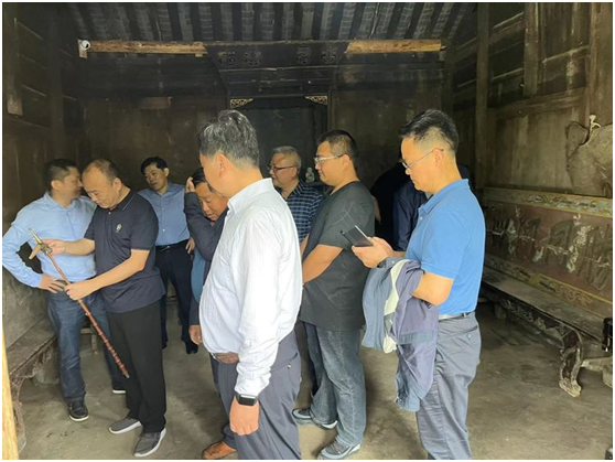 李昌海同志心系“傳統(tǒng)村落”，赴五道水徐家寨古村落調(diào)研